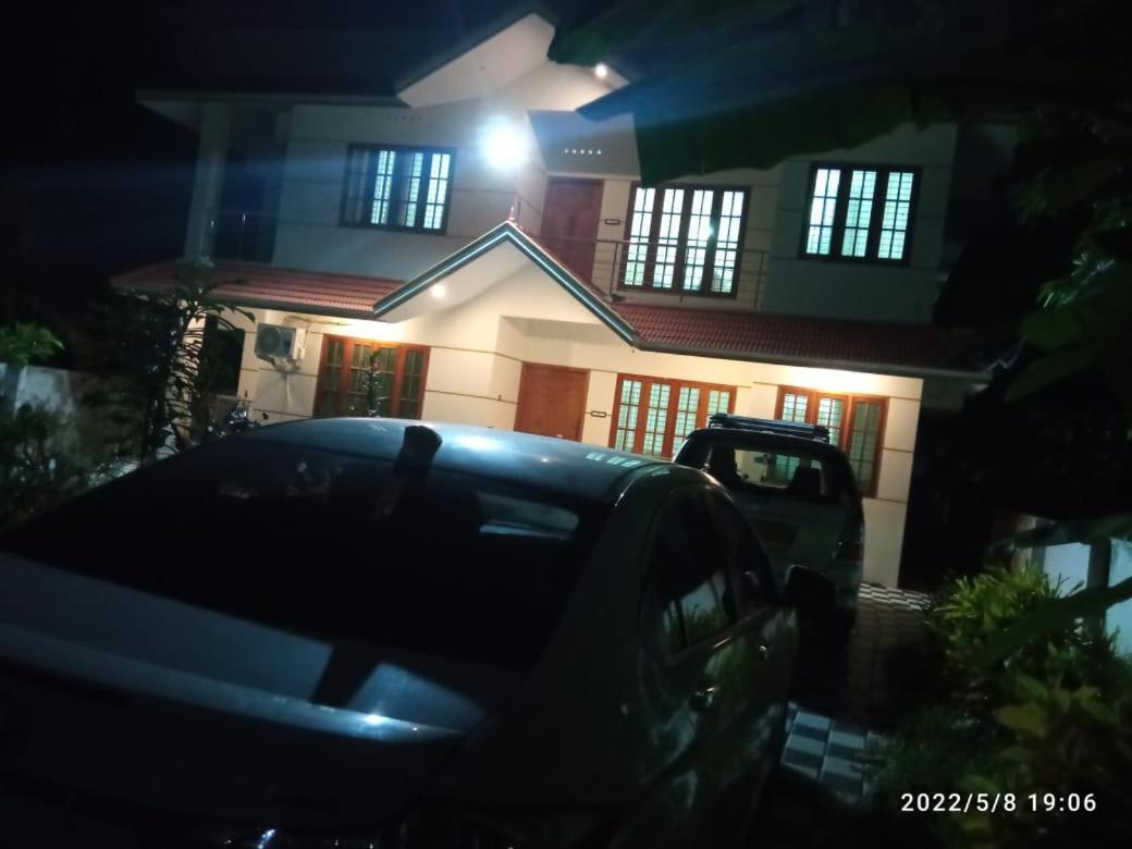 Ferienwohnung Devi Kripa Residency Varkala Exterior foto