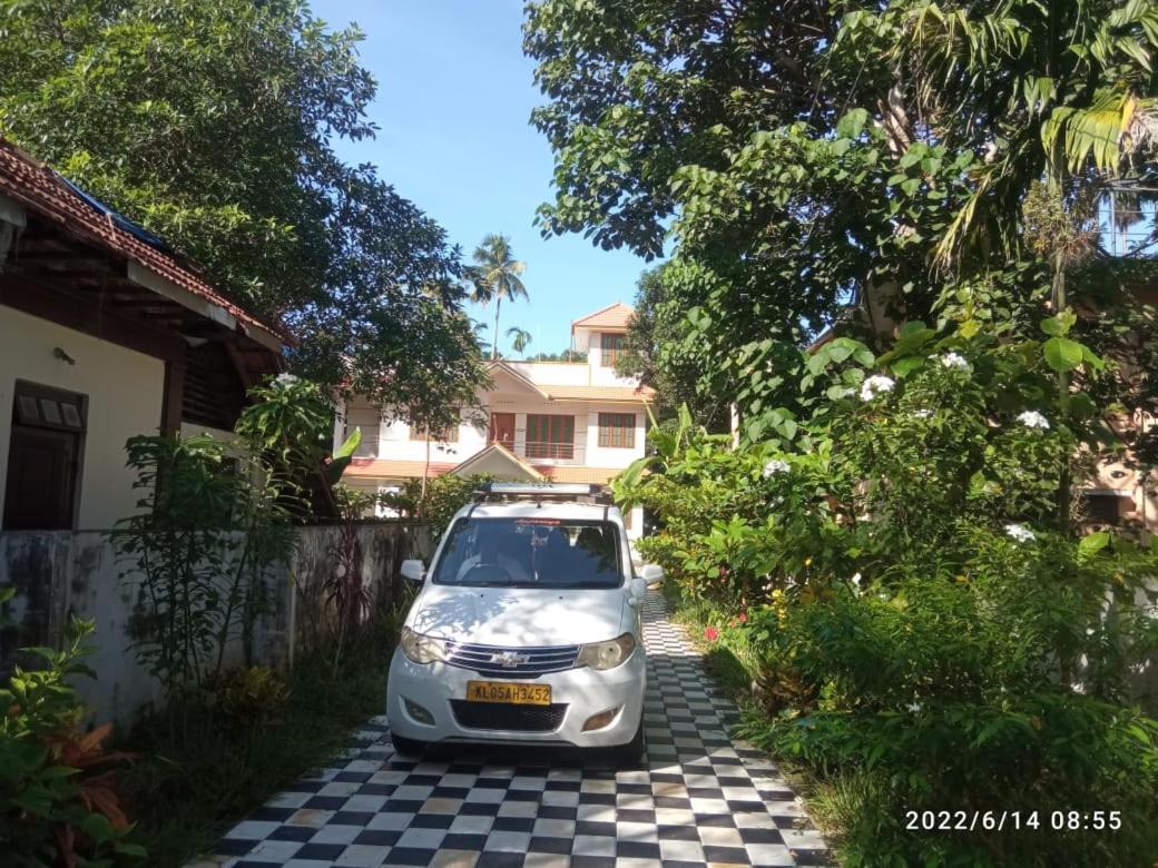 Ferienwohnung Devi Kripa Residency Varkala Exterior foto